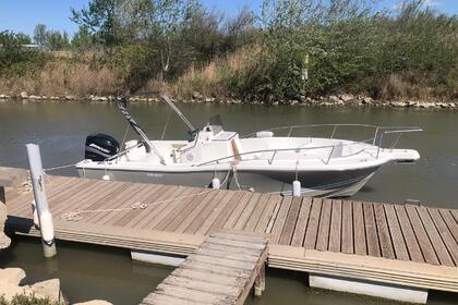 Noleggio Barca a motore Kelt WHITE SHARK 225 Saint-Tropez