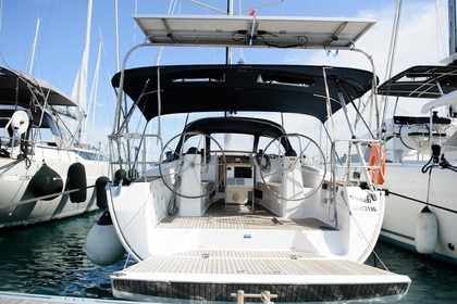 Miete Segelboot  Bavaria 40 Cruiser Kavala