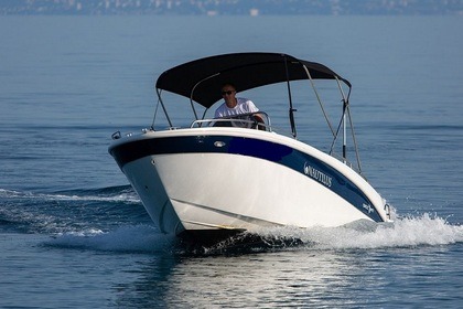 Charter Motorboat Orizzonti Nautilus Poreč