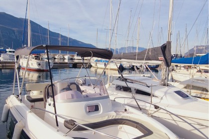 Charter Motorboat B2 Marine CAP-FERRET 572 OPEN Aix-les-Bains