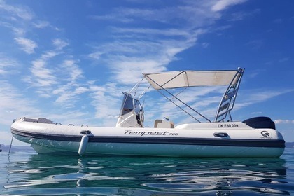 Miete RIB Capelli Tempest 700 Hyères