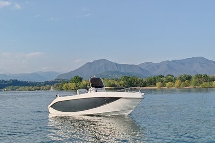 Hire Motorboat trimarchi s 57 s 57 Como