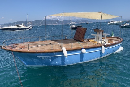 Hire Motorboat Addio al nubilato & tour five lands Gozzo ligure La Spezia