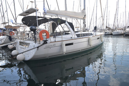 Hire Sailboat BENETEAU OCEANIS 45 Corfu