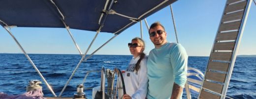 Aten Sailboat BAVARIA 49 alt tag text