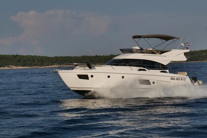 Location Yacht Bavaria Yachtbau Bavaria Virtess 420 Fly Marina Lav