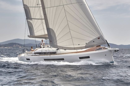 Noleggio Barca a vela Jeanneau Sun Odyssey 490 Rodi Garganico