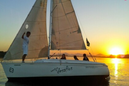 Hire Sailboat Beneteau Bruma 19 Rio de Janeiro