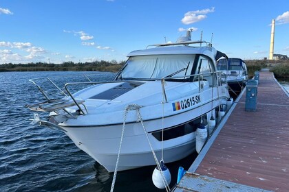 Miete Motorboot Bénéteau Antares 9 Pula