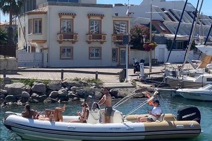 Miete RIB Zodiac Club 750 Carnon