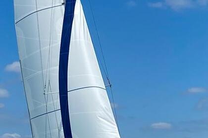 Hire Sailboat Bavaria Cruiser 42 Southampton