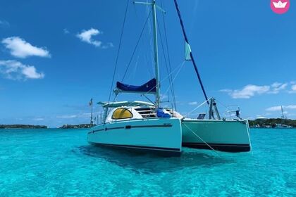 Hire Catamaran LEOPARD - ROBERTSON & CAINE Leopard 40’ Nassau