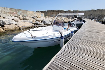 Rental Boat without license  Ranieri Voyager 19 S Catanzaro Lido