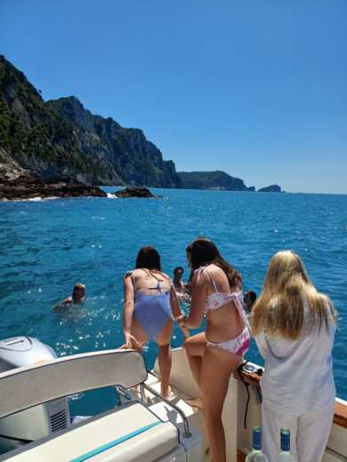 La Spezia Motorboat Capelli CAP 23 alt tag text