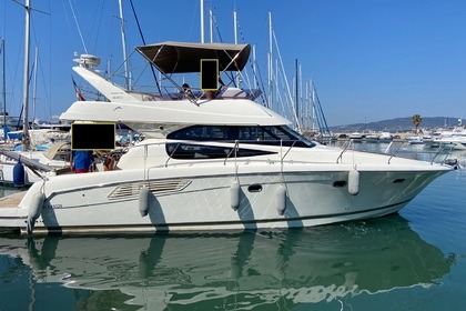 Rental Motorboat Jeanneau Prestige 440 Cannes