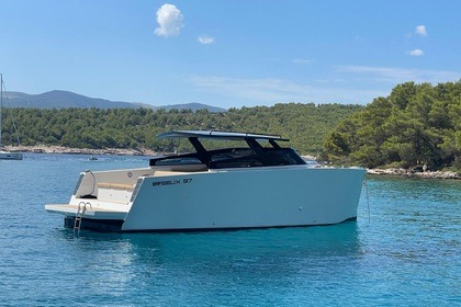 Location Bateau à moteur FELIX 37 FELIX 37 Makarska