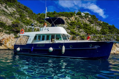 Charter Motorboat BENETEAU SWIFT TRAWLER 42 Xàbia