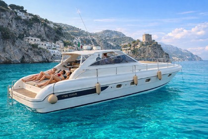 Hyra båt Motorbåt Gianetti 45 Sport Amalfi