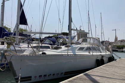 Hire Sailboat Kirie Feeling 346 La Rochelle