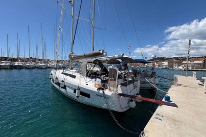 Miete Segelboot Dufour Yachts Dufour 41 Murter