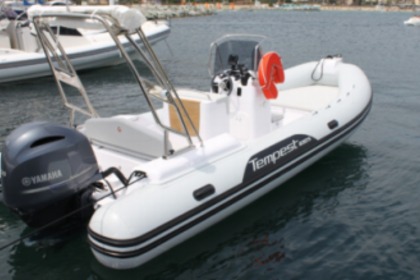 Miete RIB CAPELLI TEMPEST 630 Cavalaire-sur-Mer