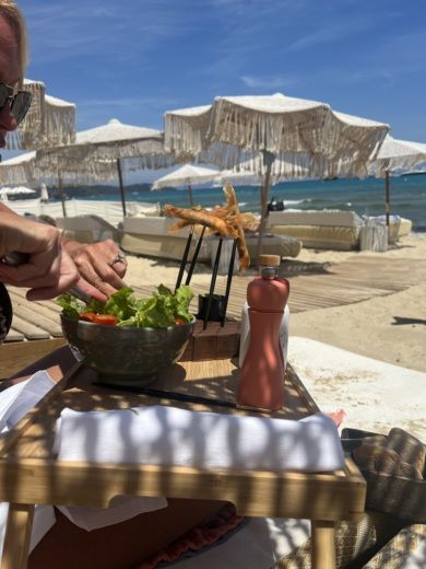 Cannes Motorboat VanDutch 40 alt tag text