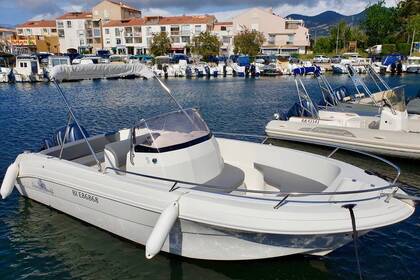 Rental Motorboat Pacific Craft Open 6.30 Toulon