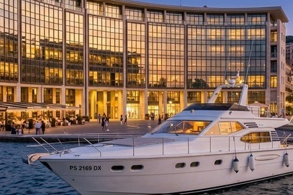 Hire Motorboat Raffaelli Ouragan 52 Salerno