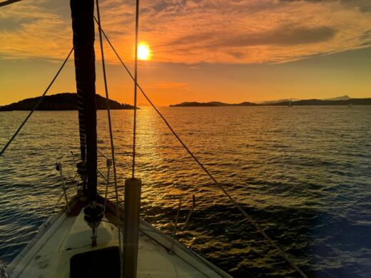 Hyères Sailboat HANSE 531 alt tag text