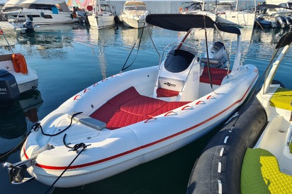 Charter Motorboat ALTAMAREA ALTAMAREA 23 Saint-Raphaël