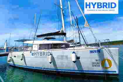 Charter Catamaran Lagoon-Bénéteau Lagoon 400 S2 - 4 + 2 cab. Punat