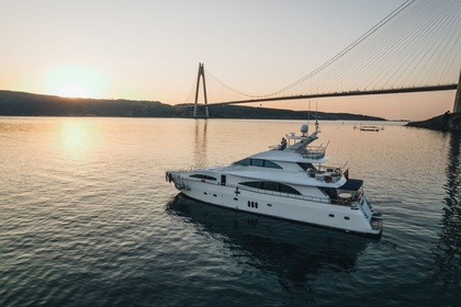 Location Yacht à moteur custom-made 2010 Istanbul