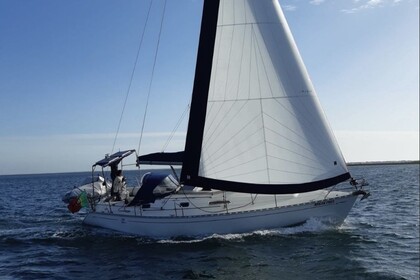 Rental Sailboat Dufour Dufour 38 Classic Olhão