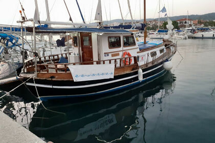 Verhuur Zeilboot Motorboat Traditional Chalkidiki