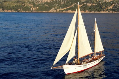 Rental Sailboat Iversen y Colin Archer Ketch Marconi Puerto de Sóller