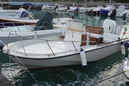 Location Bateau à moteur Boston Whaler Outrage 18 La Spezia