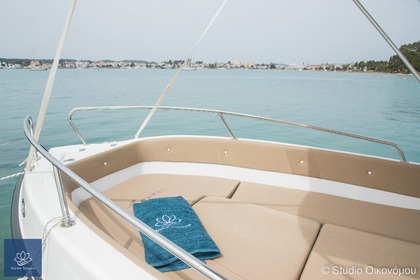 Rental Motorboat Nireas comfort 490 Porto Cheli