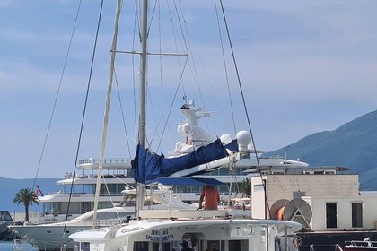 Charter Catamaran Lagoon Lagoon 450 Kotor