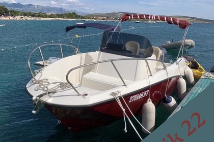 Hire Motorboat Sport mare Interquik 22 Novalja
