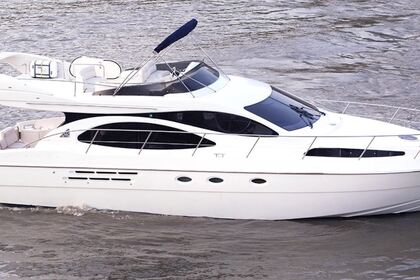 Charter Motor yacht Azimut 46 Flybridge London