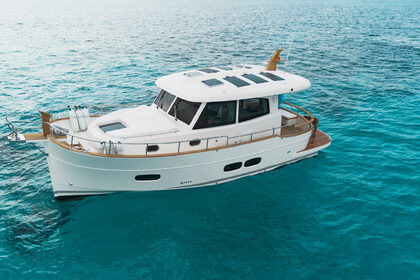 Alquiler Lancha SASGA YACHTS MENORQUIN 34 HT Sitges