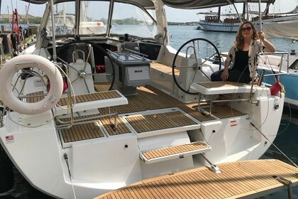 Charter Sailboat Dufour Grande Large 382 Toronto