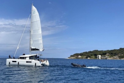 Hire Catamaran Sea Rider Location avec skipper Lagoon 40 Saint-Tropez