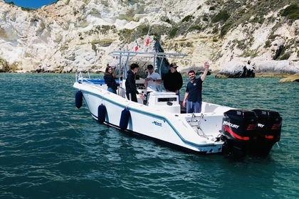 Location Bateau à moteur Mako Marine Mako 28 Cagliari