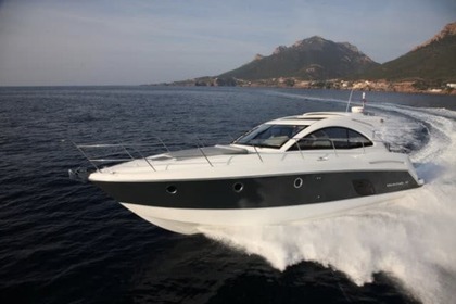 Noleggio Barca a motore Beneteau Monte Carlo 42 Juan les Pins