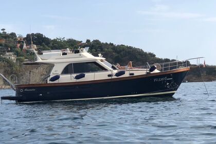 Charter Motorboat Sciallino SCIALLINO 40 FLY Naples