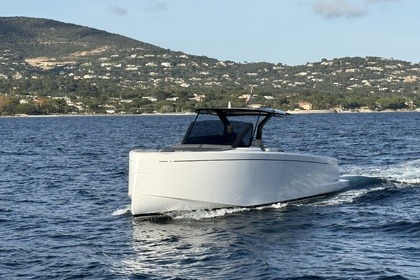 Miete Motorboot PARDO PARDO 43 Saint-Tropez