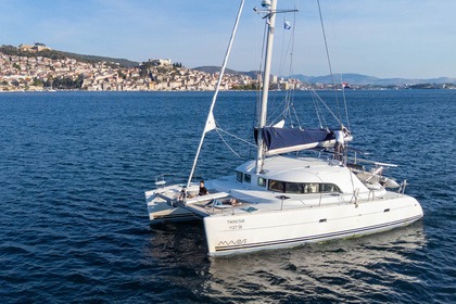 Hire Catamaran  Lagoon 380 Pomer