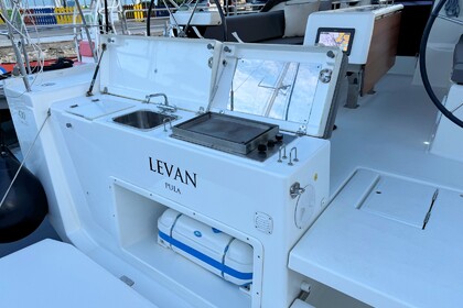 Charter Sailboat  Dufour 430 Grand Large Pula