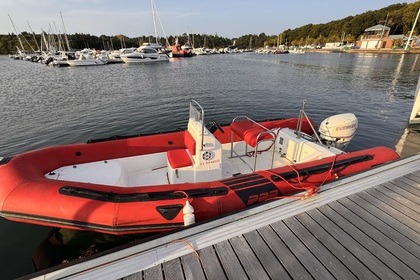 Hire RIB Zodiac pro 15 man Bénodet